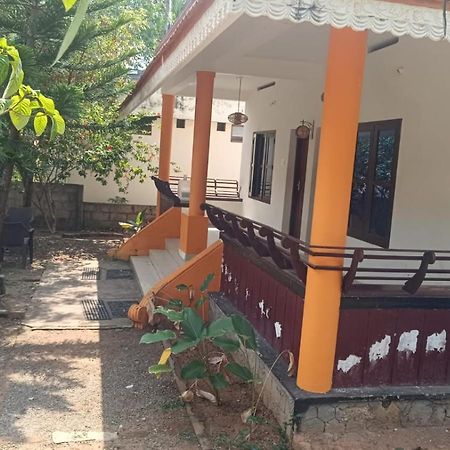 Bee Villa Varkala Luaran gambar